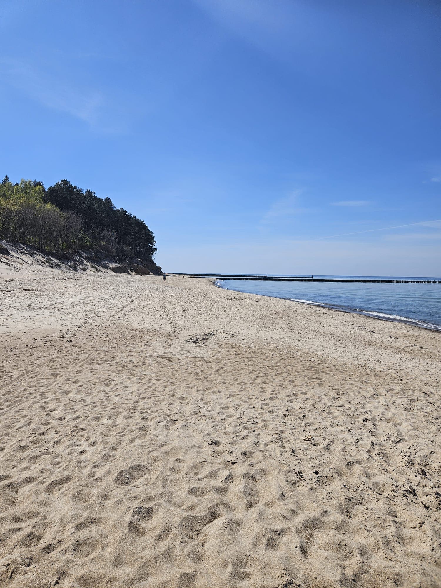 Piaszczysta plaża w Wiciu
